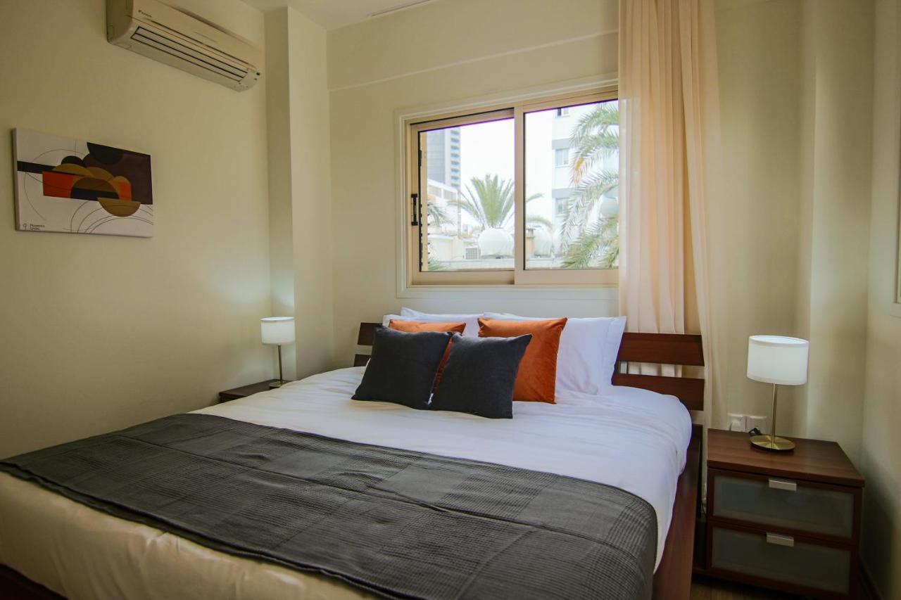 Phaedrus Living City View Luxury Iras Flat 102 Nicósia Exterior foto